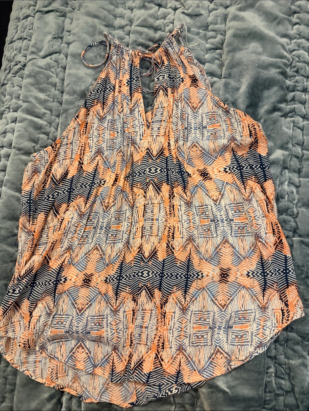 Lucky Brand Sleeveless Halter keyhole Print Top - pinkish-peach & Navy, small